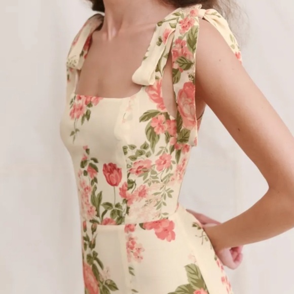 NWT Reformation Twilight Dress Corsage - Picture 2 of 8